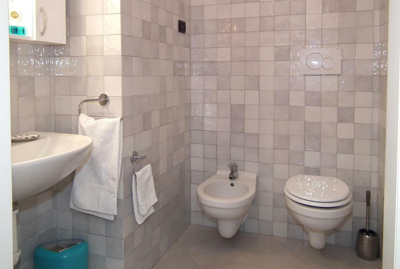 Casa Ghigo Apartment มัสซาลูเบรนเซ ภายนอก รูปภาพ